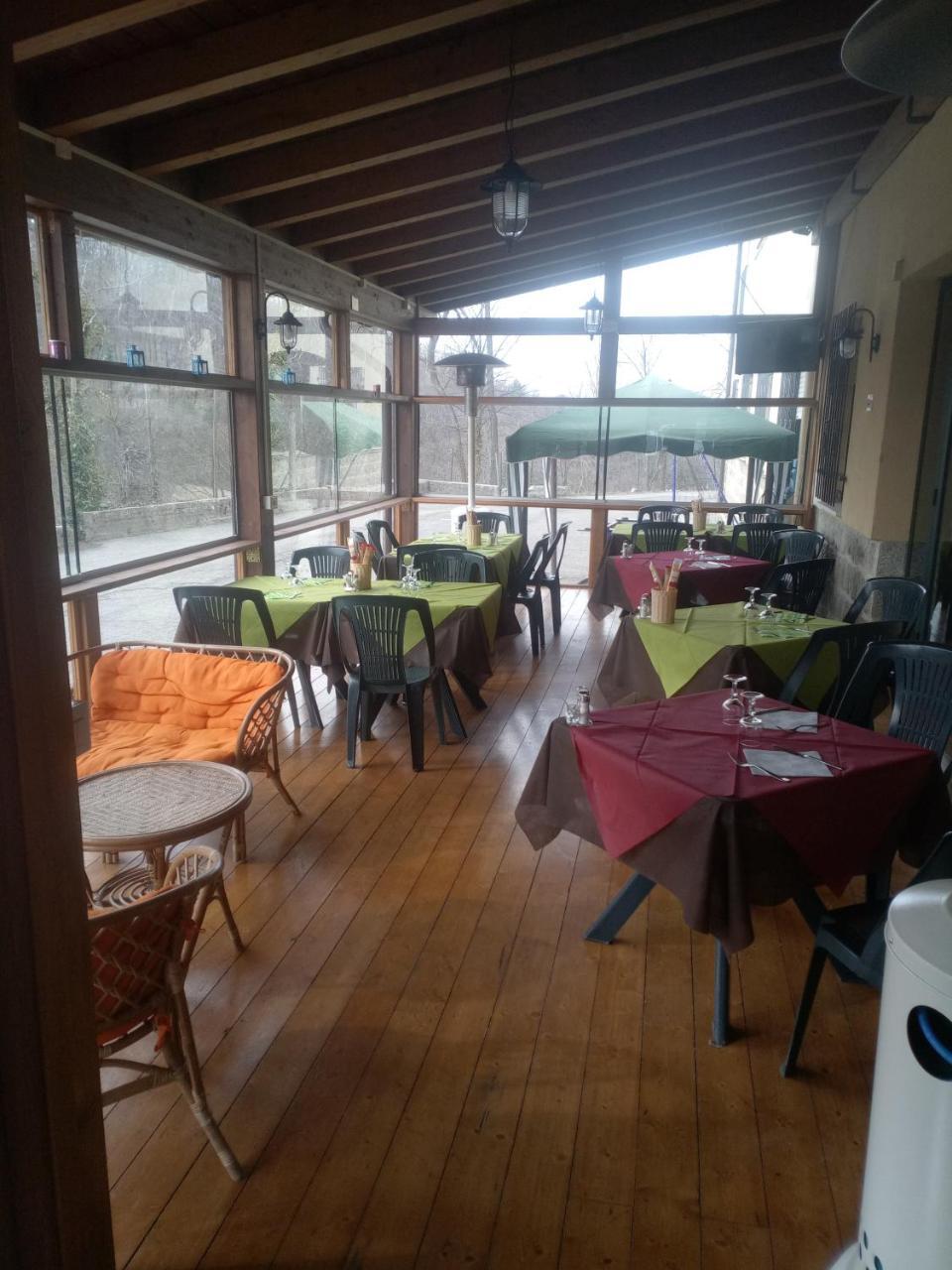 London Cafe Bed & Breakfast Castelnovo ne' Monti Eksteriør bilde